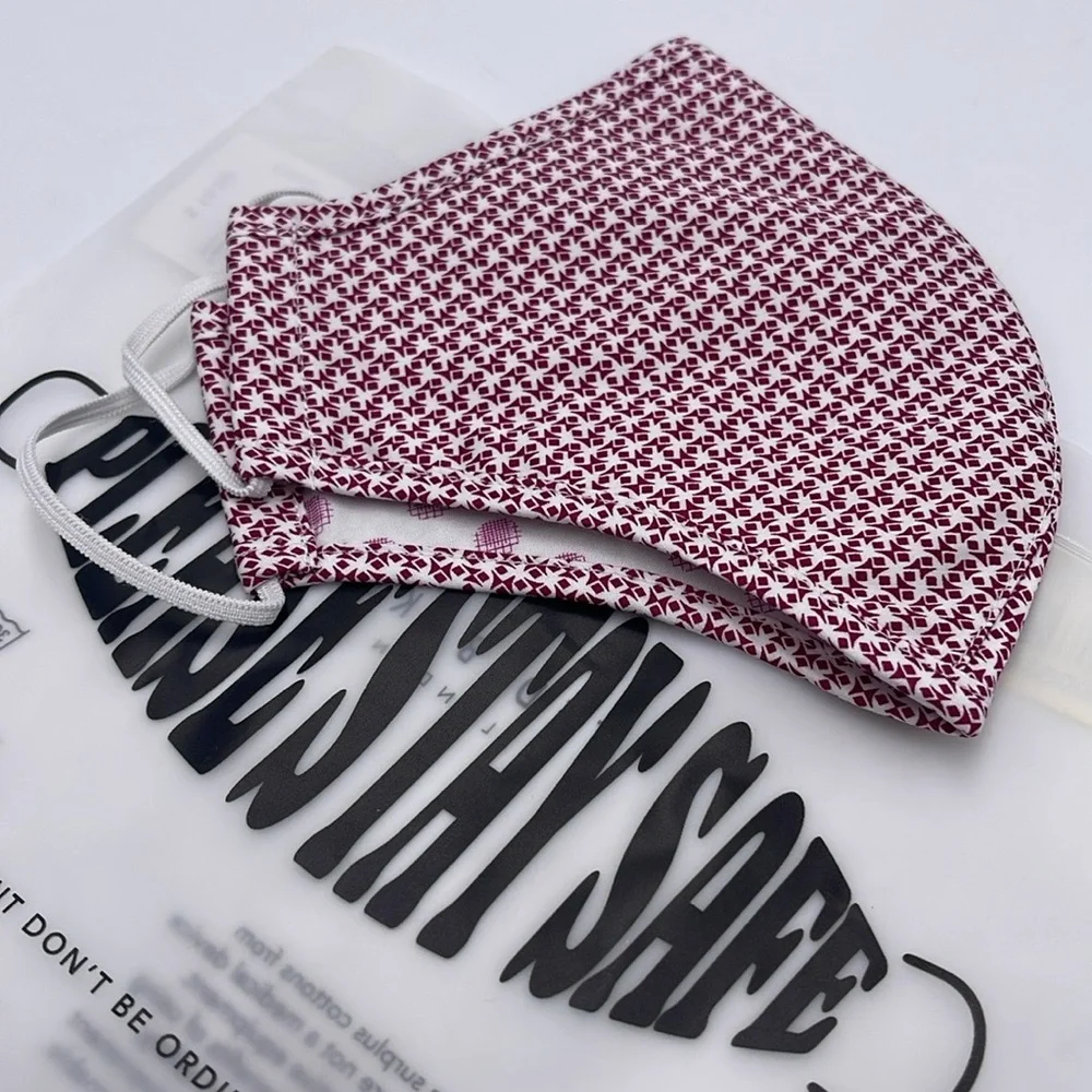 Red and White Patterned Face Mask TED BAKER LONDON Reversible Reusable
NWT - Picture 2 of 15